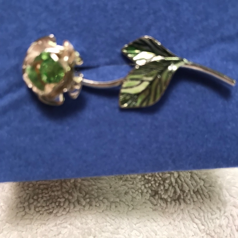Vintage Avon Birthstone Rose Pin - August